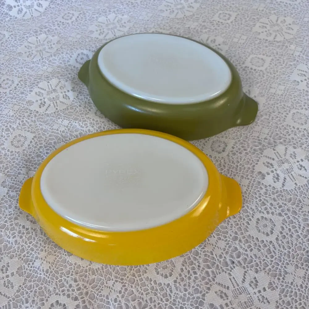 Vintage PYREX #700 Pixie 10 Oz Casserole Dishes Yellow Green Set of 2